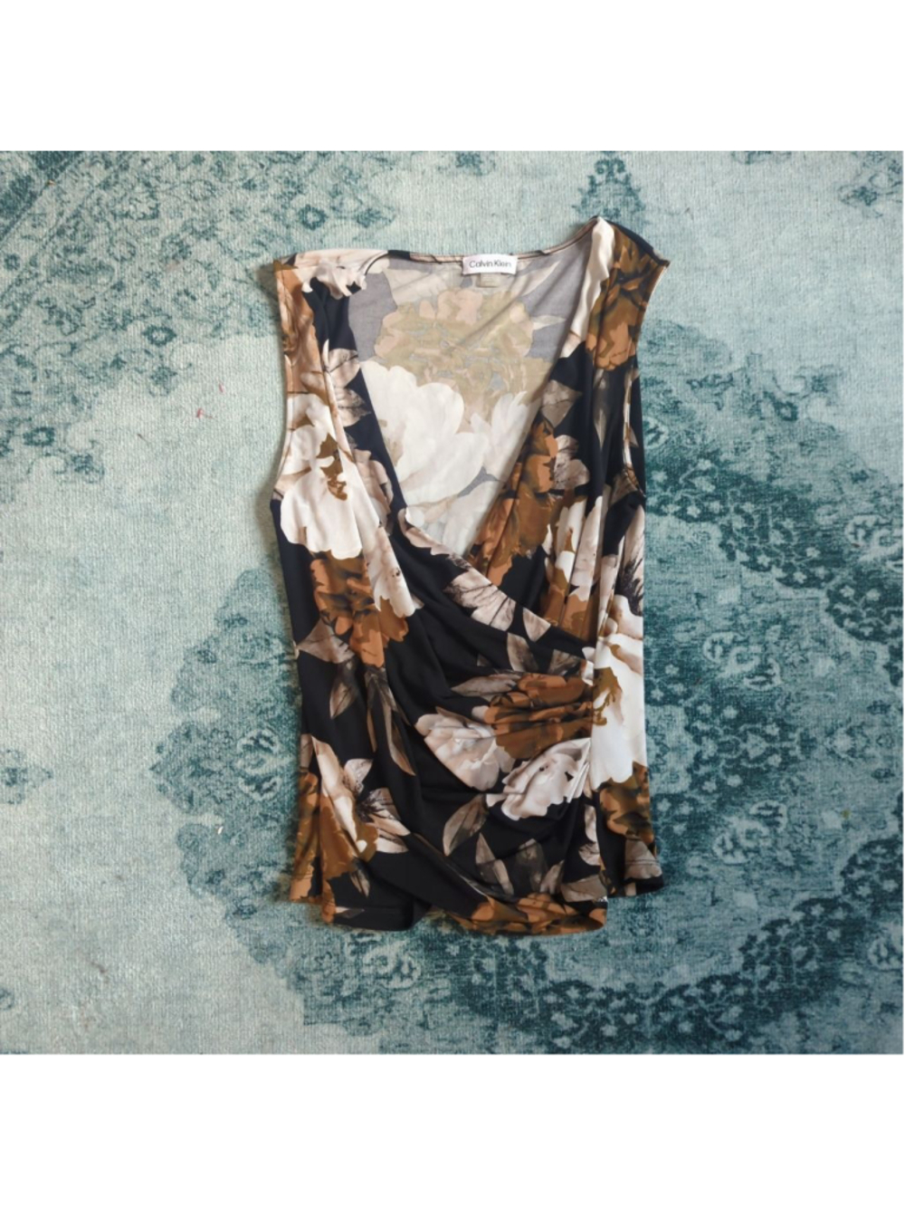 Calvin Klein Floral V-Neck Sleeveless Top M Y2K Style Drape Fit - Picture 9 of 14